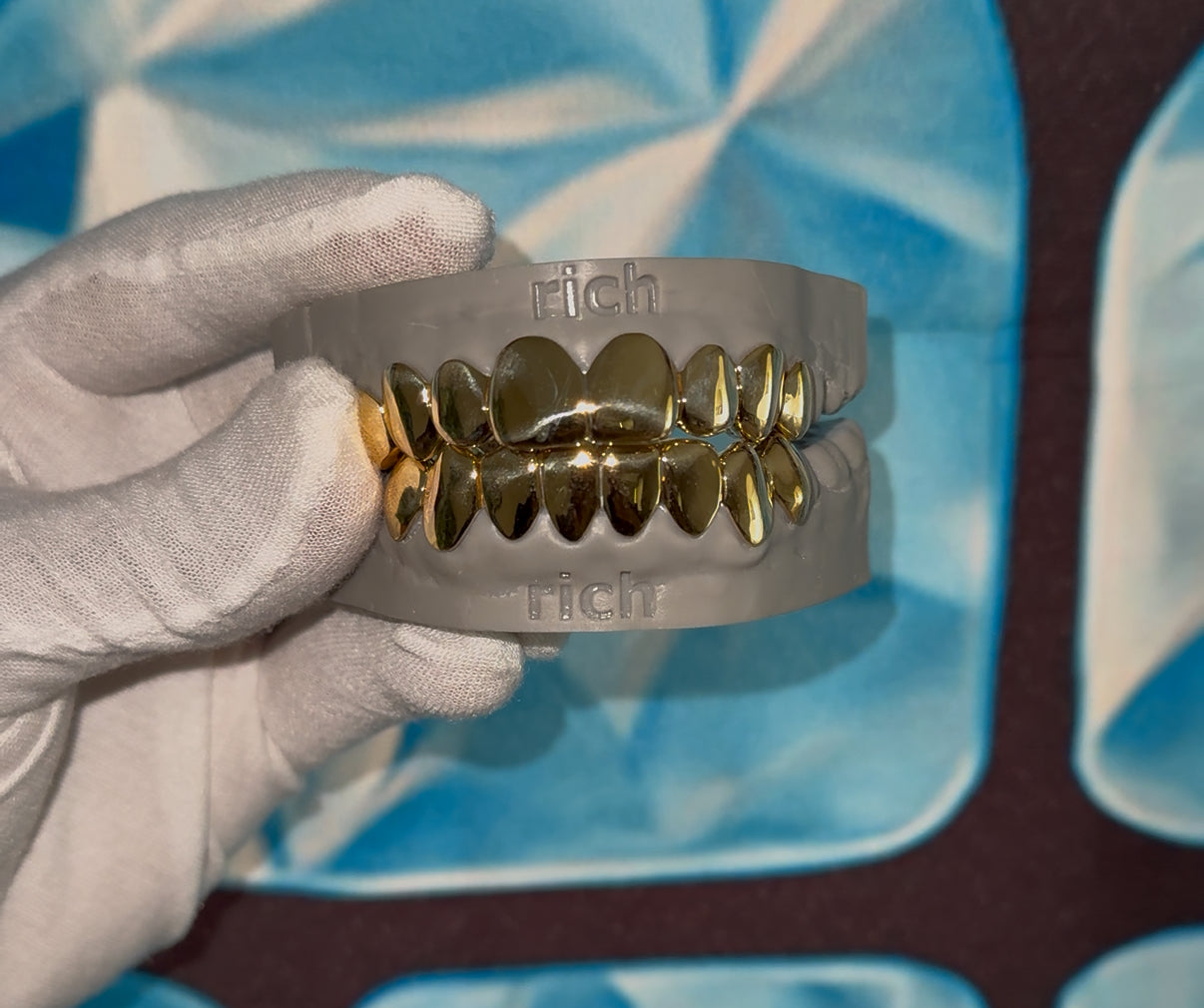 GOLD GRILLZ (NEW)